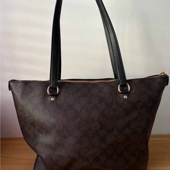 COACH GALLERY TOTE IN SIGNATURE CANVAS BROWN - Picture 4 of 8